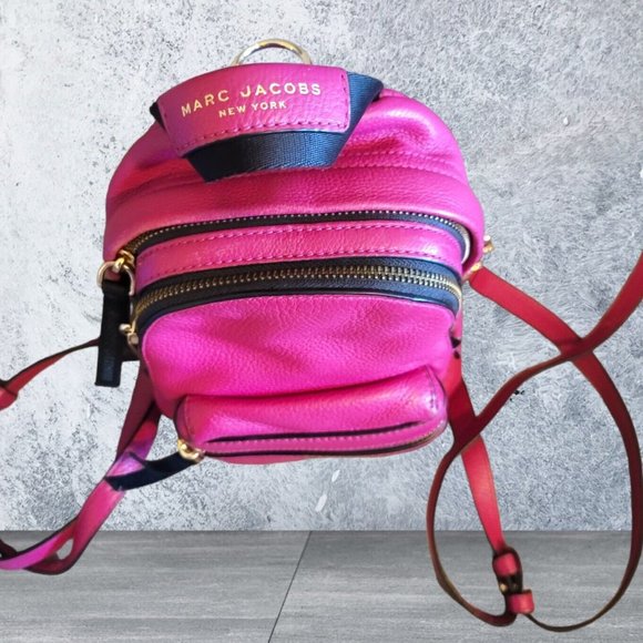 Marc Jacob fuchsia Pink Peddle Leather Two Ways Convertible Crossbody Backpack - Picture 6 of 16